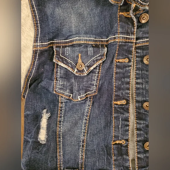 Ariya Jeans Distressed Jacket W/Sweat Shirt Material Arms & Hoodie GIRLS Size M - Picture 3 of 11